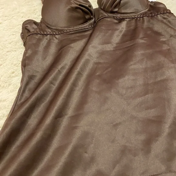 Lingerie - Picture 5 of 6